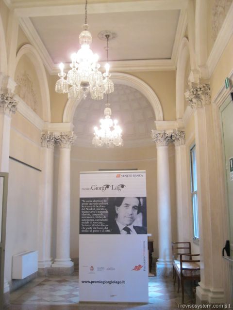 vai alla gallery: Premio Giorgio Lago Inaugurazione Festival Città Impresa – immagini della bella Città  di Castelfranco